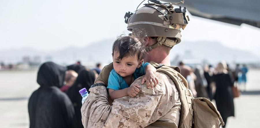 अमेरिकाद्वारा अफगानिस्तानबाट एक दिनमा १७ सयको उद्धार, विमानमै बच्चाको जन्म