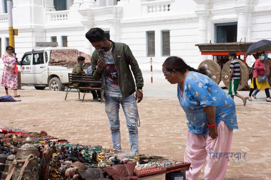 बसन्तपुर : मास्क फ्रि लाइफ र व्यापारको फोटोफिचर