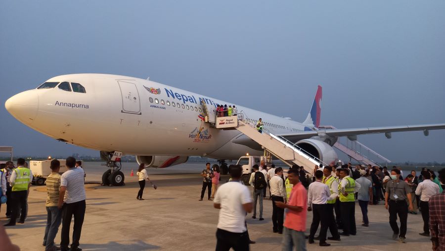 नेपाल एयलाइन्सको आन्तरिक उडान ठप्प, यात्रुको भाडा फिर्ता गरिने