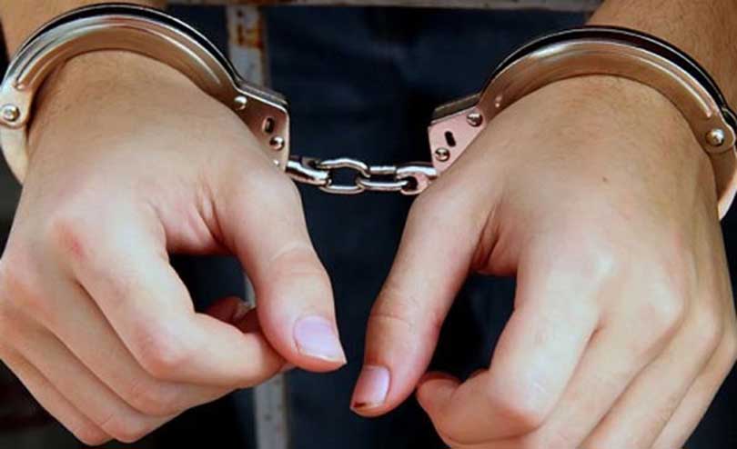 बैंकिङ कसुरमा दोषी ठहर भई फरार चार व्यक्तिलाई पक्राउ गरि अदालतमा पेस
