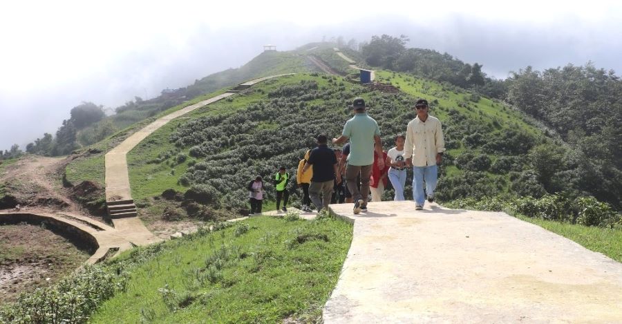 मनोरम ऐतिहासिक हतुवागढीमा पदमार्ग निर्माण गरिँदै, लागत एक करोड ३४ लाख