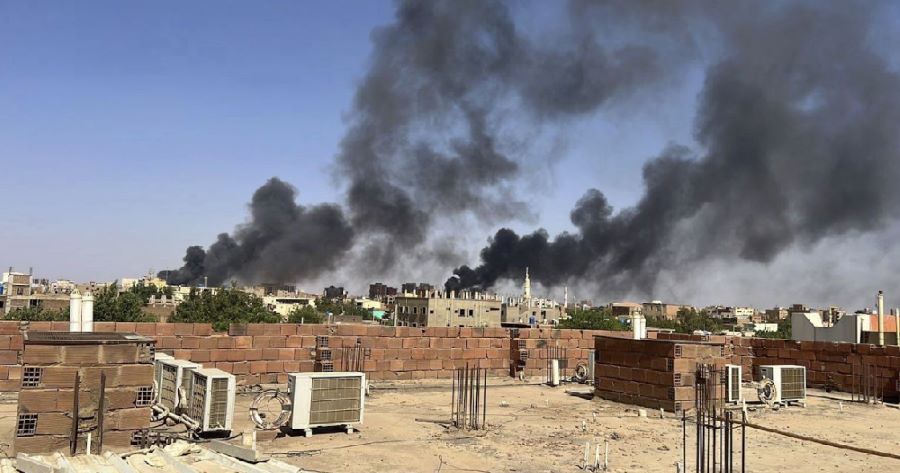अमेरिका र बेलायती लडाकु विमानद्वारा यमनको होडेडाहमा हवाई हमला
