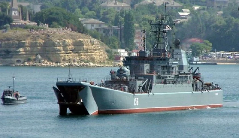 क्रिमियास्थित दुई रूसी जहाजमाथि युक्रेनद्वारा आक्रमण : एकको मृत्यु, चार घाइते